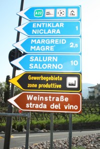 Wine signs magré